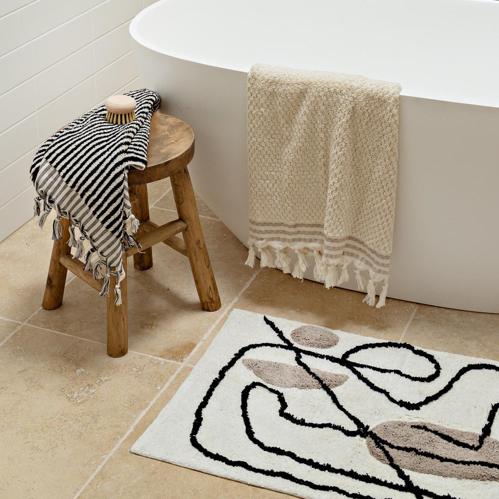 Bye-Bye Mould! Simple Hacks for Refreshing Your Towels and Say Goodbye to Mouldy Mess